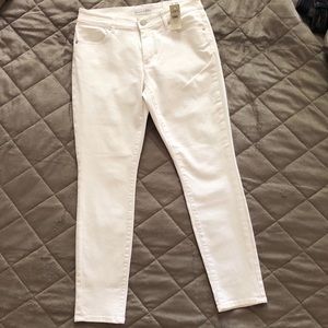 NWT Ann Taylor loft white curvy skinny jean